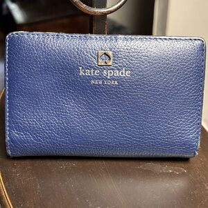 Kate Spade Navy Leather wallet